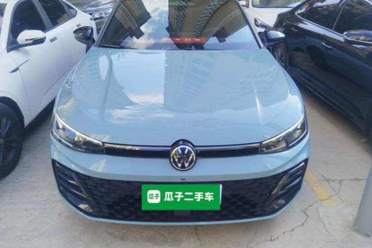 Used Volkswagen Passat 2025 Pro 380TSI Starry Dragon Luxury Edition
