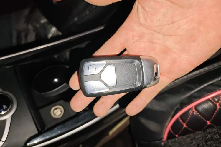 Used Hyundai Elantra (5th Generation / Langdong) 2013 1.6L Automatic Leading Model Vehicle Key