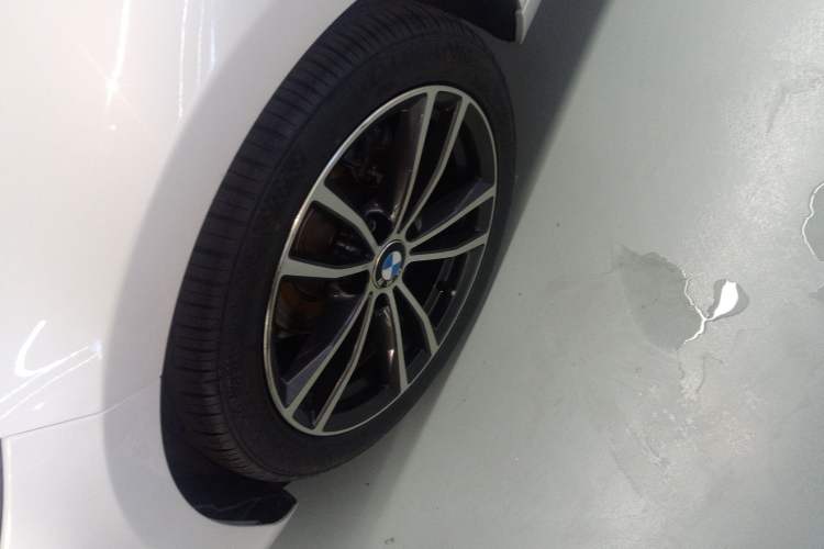 Used BMW 2 Series (Import) 2018 220i Sport Design Package
