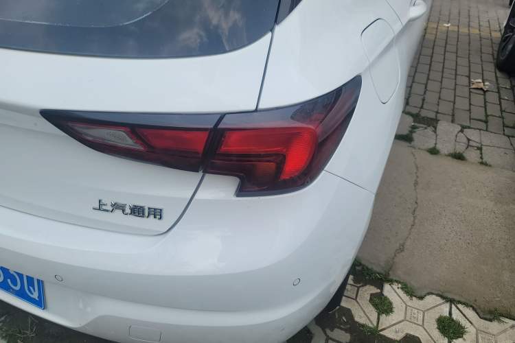 Used Buick Verano 2018 Hatchback 15S Automatic Ambition Model Right Rear Taillight