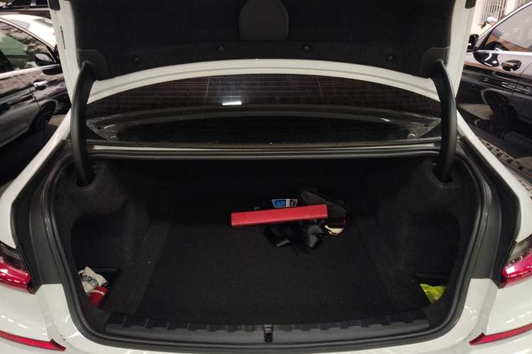 Used BMW 3 Series 2020 325Li M Sport Night Edition Package Trunk