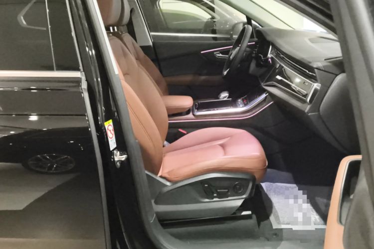 Used Audi Q7 2023 45 TFSI quattro S line Sport model