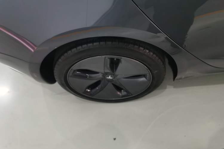 Used Tesla Model 3 2019 Standard Range Rear-Drive Upgraded Version Exterior 5