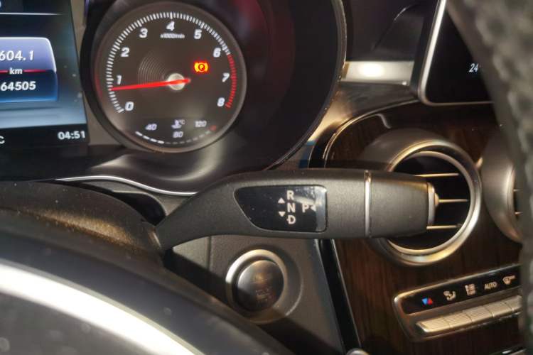 Used Mercedes-Benz GLC 2019 Facelift GLC 260 L 4MATIC Luxury Model
