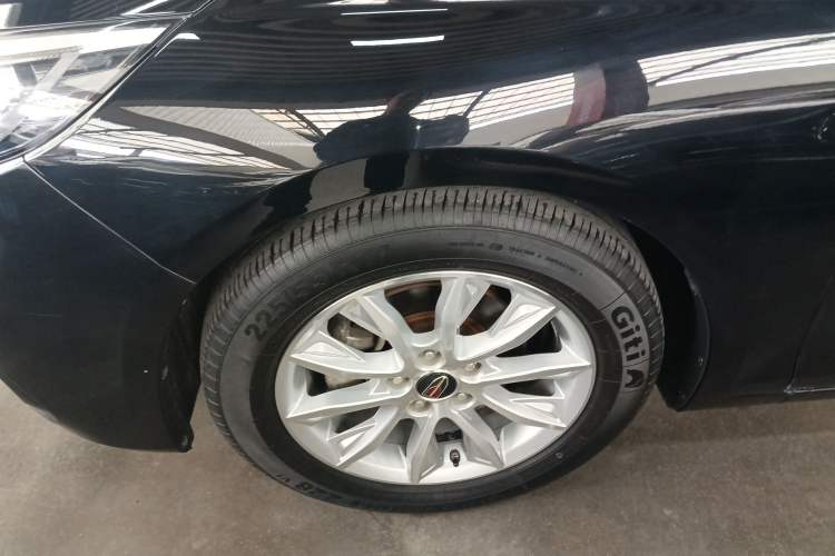 Used Hongqi H5 2019 30TD Dynamic Edition Left Front Wheel Hub