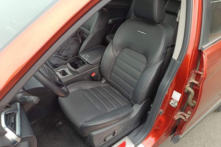 Used Venucia T90 2017 2.0L CVT Smart Edition Left Front Seat