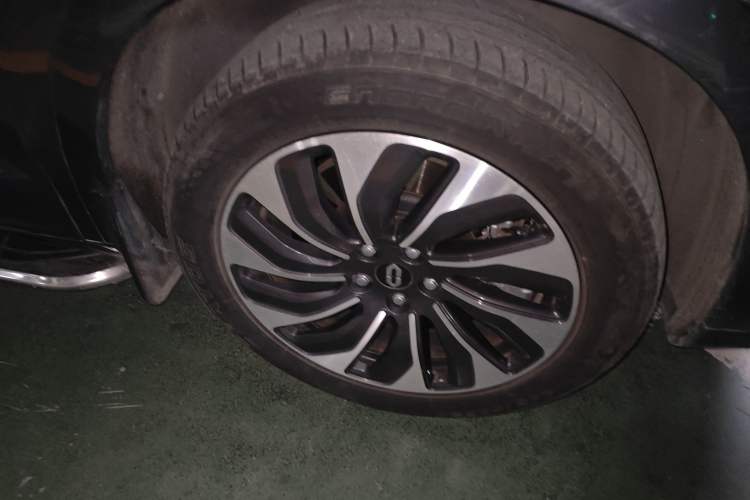 Used Hima AITO M7 2022 1.5T Four-Wheel Drive Luxury Edition
