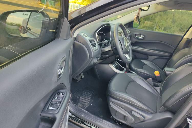 Used Jeep Compass 2017 200T Automatic Comfort Edition