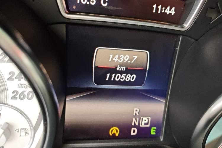 Used Mercedes-Benz CLA 2014 CLA 260 4MATIC Odometer Close Up