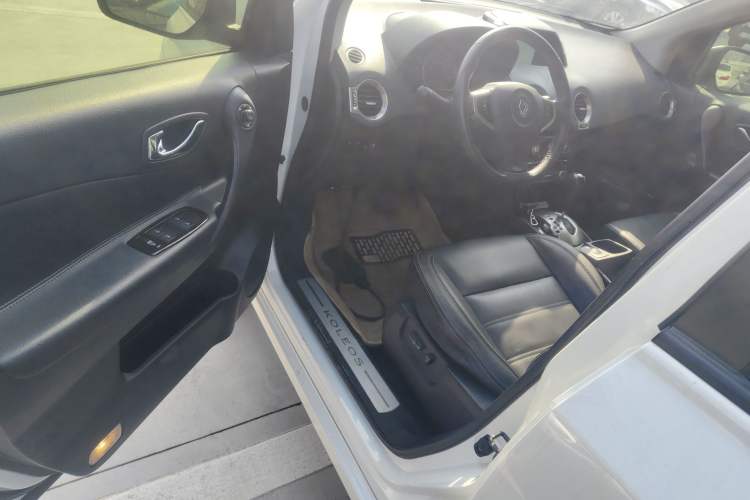 Used Renault Koleos 2014 Revised Version 2.5L Two-Wheel Drive Comfort Edition