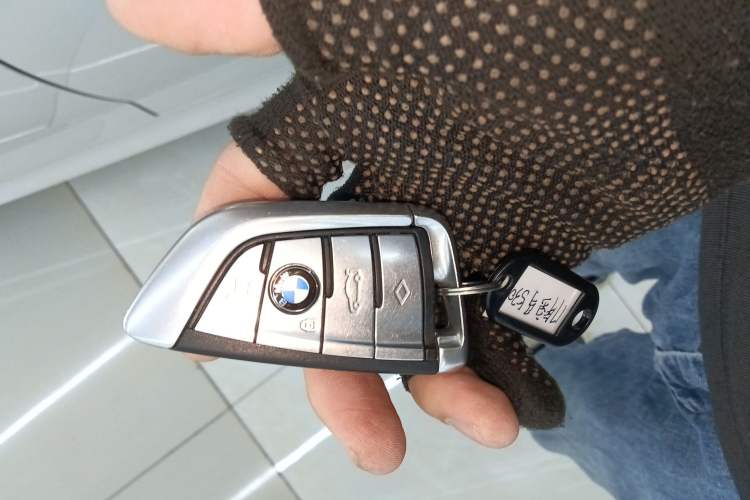 Used BMW 5 Series 2018 530Li Leading Model M Sport Package
