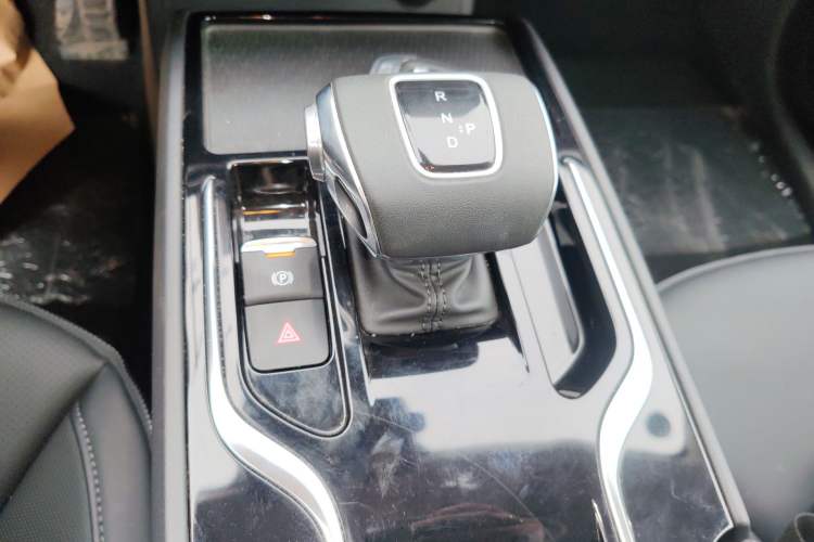 Used Hongqi E-QM5 2021 Charging Version Flagship Edition Gear Lever