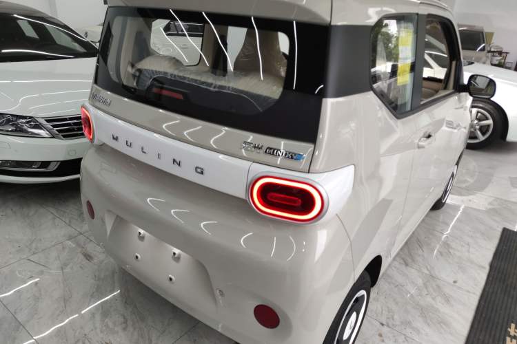 Used Wuling Hongguang MINIEV 2024 3rd Generation 215km Youth Edition