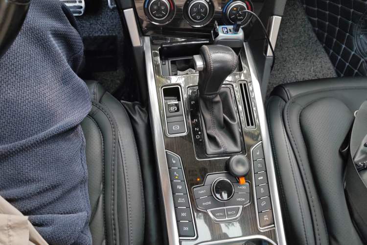 Used Haval H7 2017 Blue Label H7L 2.0T Automatic Prestige Model