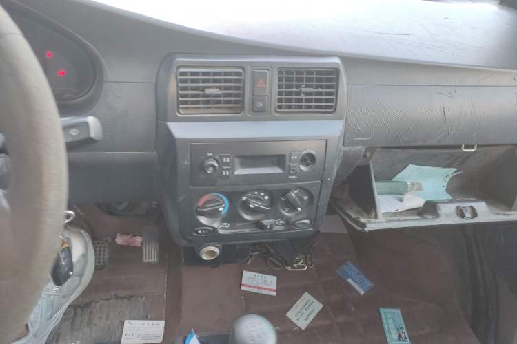 Used Wuling Rongguang 2011 1.2L Base Version