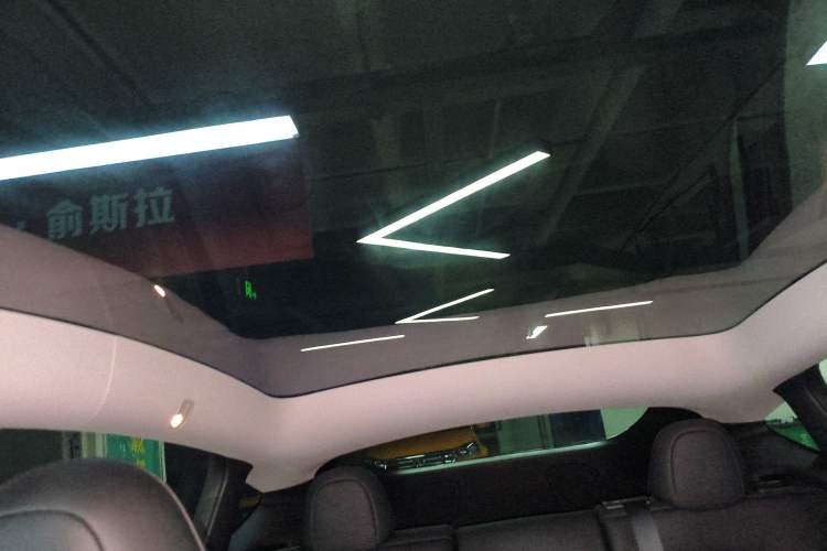 Used Tesla Model Y 2024 Rear-Wheel-Drive Version
