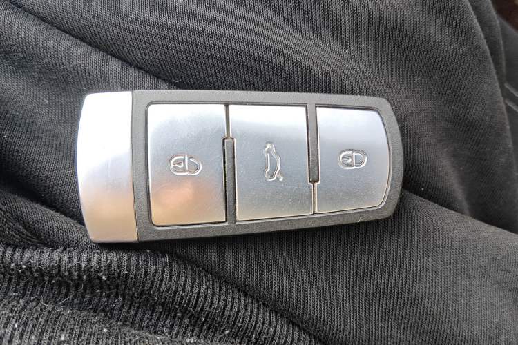 Used Volkswagen FAW-Volkswagen CC 2015 1.8TSI Luxury Model Vehicle Key