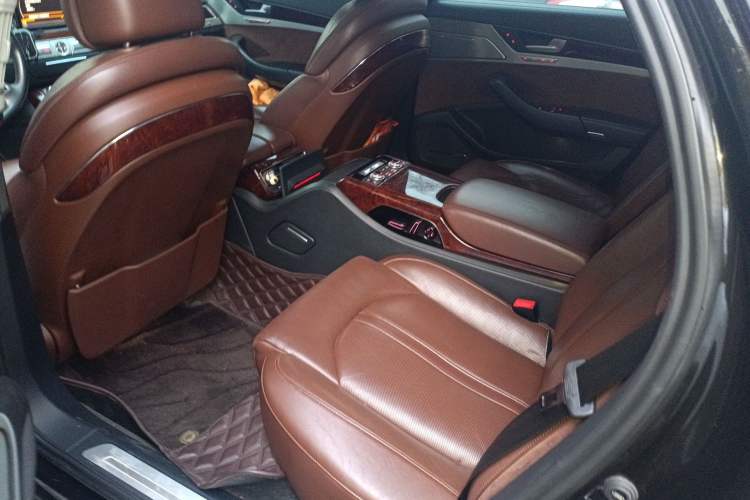 Used Audi A8 2013 A8L 45 TFSI quattro Luxury Model
