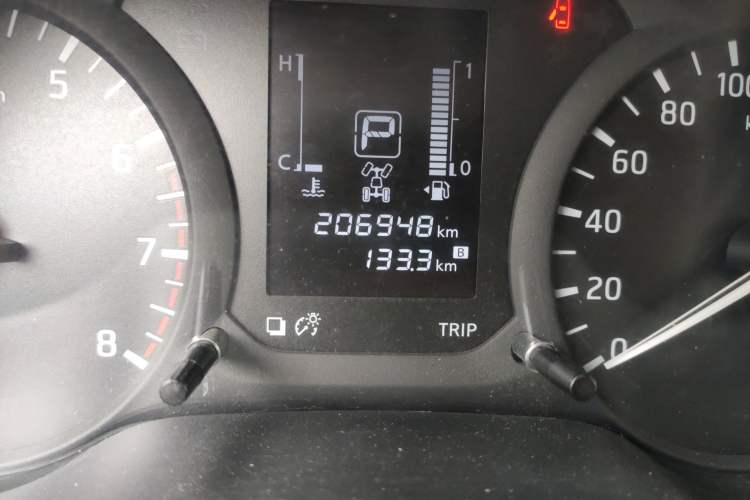 Used Nissan Navara 2017 2.5L Automatic 4x4 Luxury Edition QR25