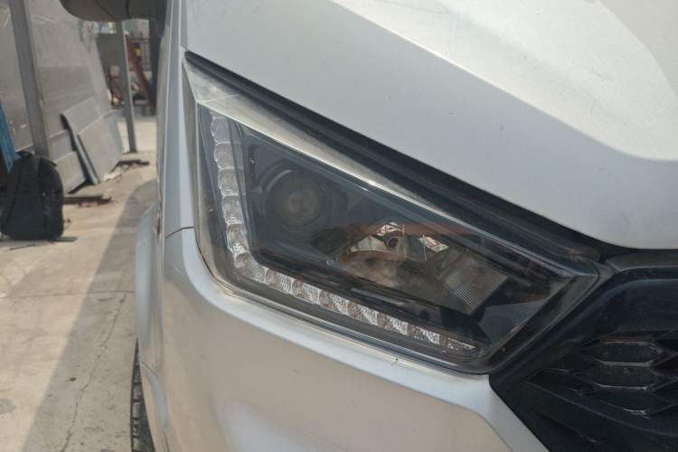 Used JMC Transit 2021 2.8T Space King Taurus Long Wheelbase Mid-Height Rear Single Tire – Step 6-Seater Diesel Euro VI JX493