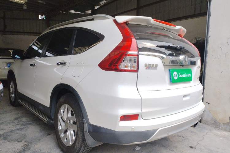 Used Honda CR-V 2015 2.4L two-wheel drive luxury version Exterior 2