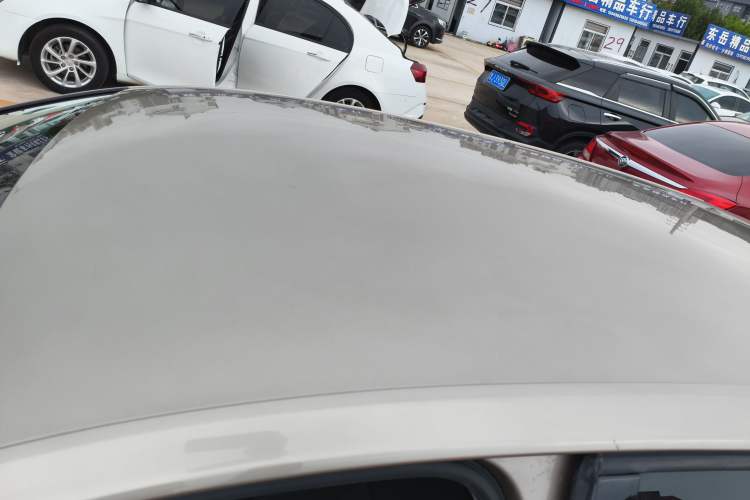 Used Volkswagen Golf 2016 1.6L Automatic Fashion Model
