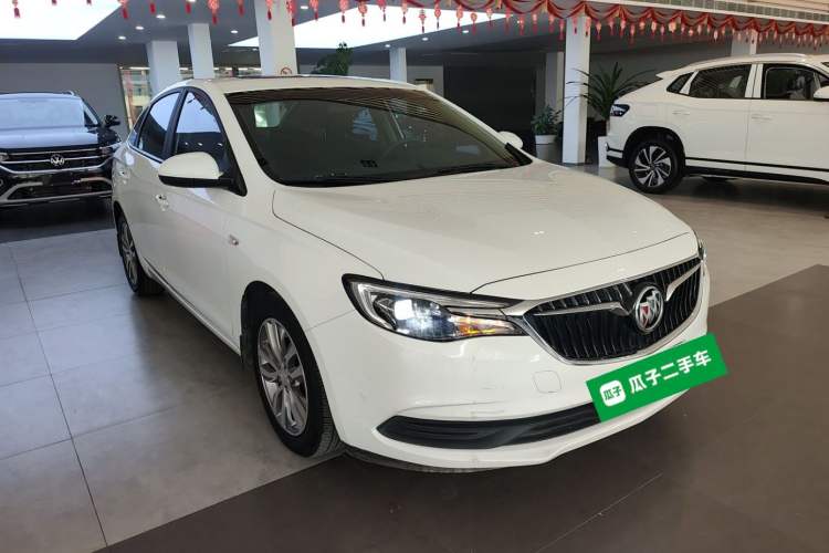 Used Buick GT 2021 1.3T Automatic Mild Hybrid Elite Version Front Right 45 Deg