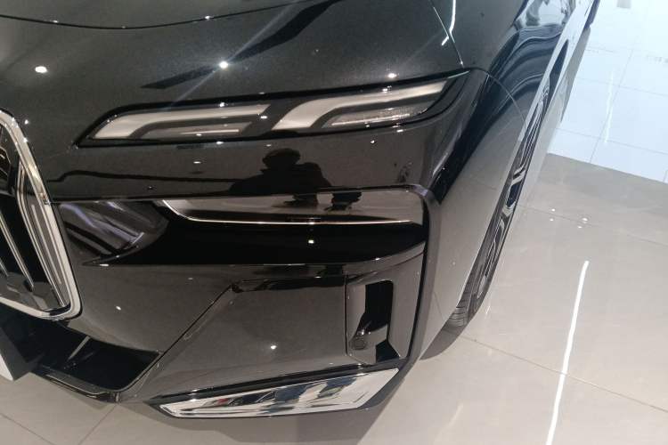 Used BMW 7 Series 2023 735Li M Sport Package
