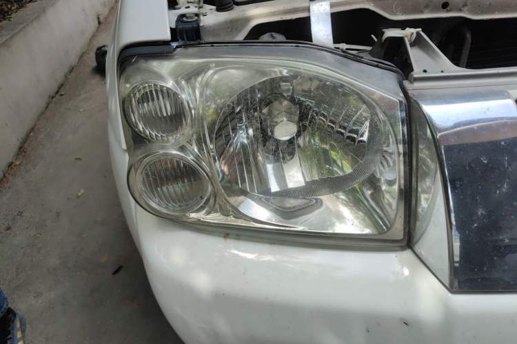 Used Nissan Paladin 2013 2.4L Four-Wheel Drive Luxury Version China IV Standard
