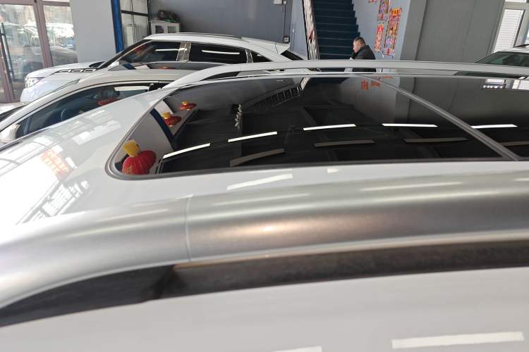 Used Ford Kuga 2017 EcoBoost 180 Two-Wheel-Drive Tiger Leap Model