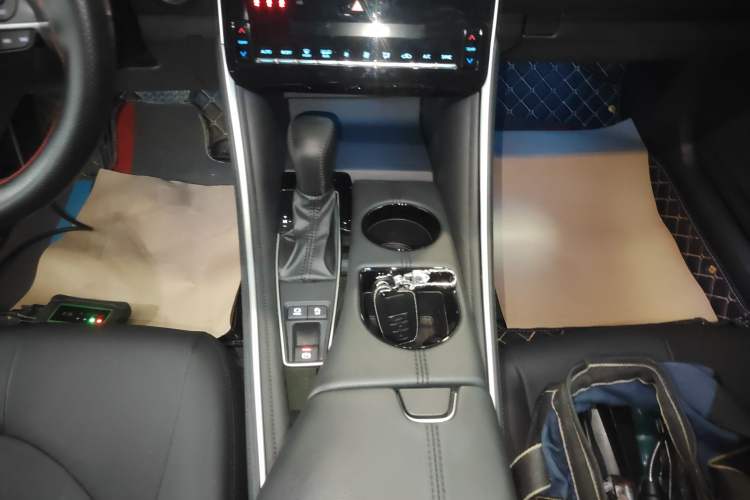 Used Toyota Avalon 2022 2.0L Ambition Edition
