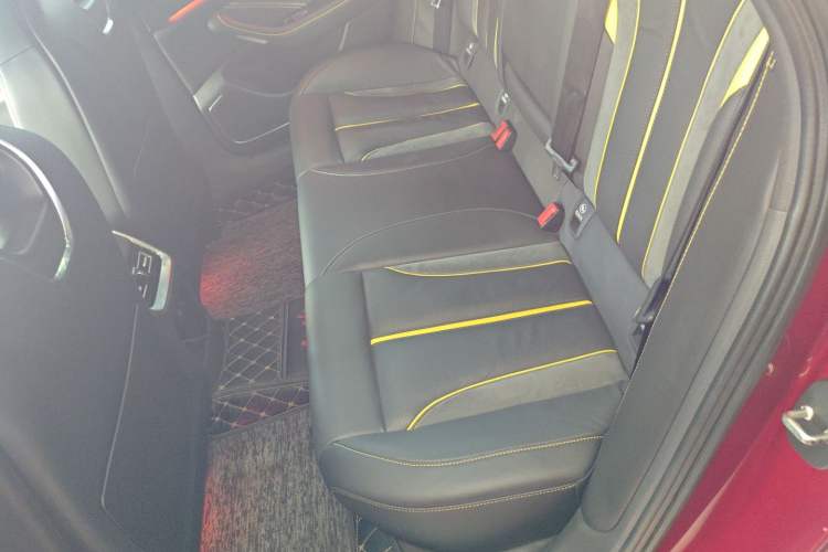 Used Hongqi H6 2023 2.0T ZhiZhen Edition
