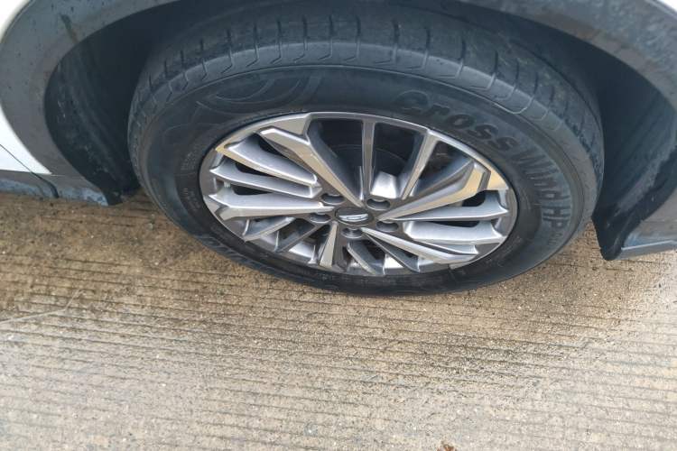 Used Geely Auto Coolray 2021 1.4T DCT Platinum Edition Right Front Wheel Hub