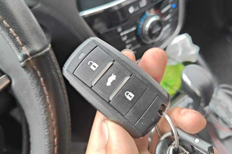 Used Changan CS75 2017 Shangkui Edition 1.5T Automatic Fengxiang Model