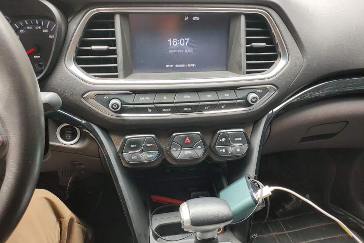 Used GAC Trumpchi GS4 2015 200T G-DCT Prestige Edition Audio And AC Panel