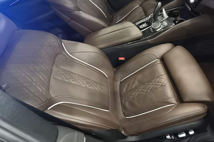 Used BMW 6 Series GT 2018 640i xDrive M Sport Package