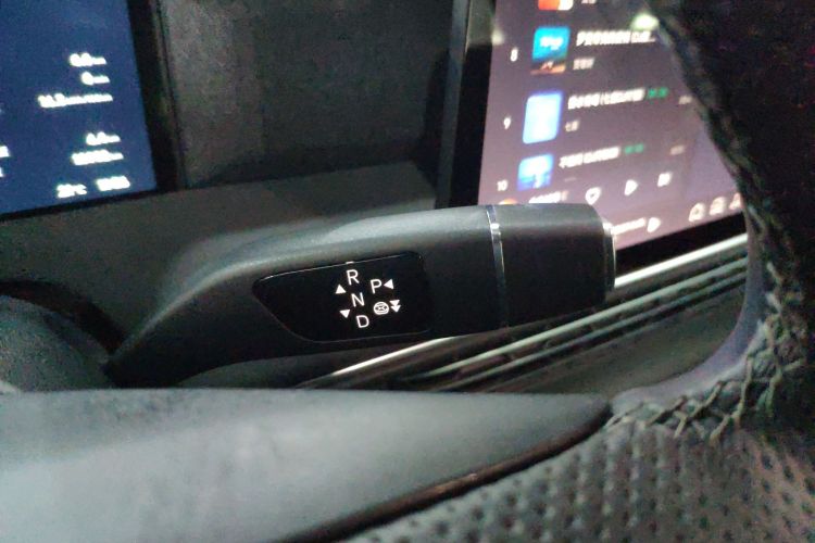 Used XPeng G6 2024 580 Long-Range Plus Gear Lever