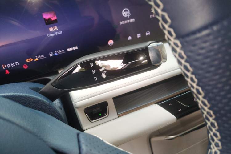 Used Buick GL8 New Energy 2024 Lu Zun Luxury Edition 6-Seater Gear Lever