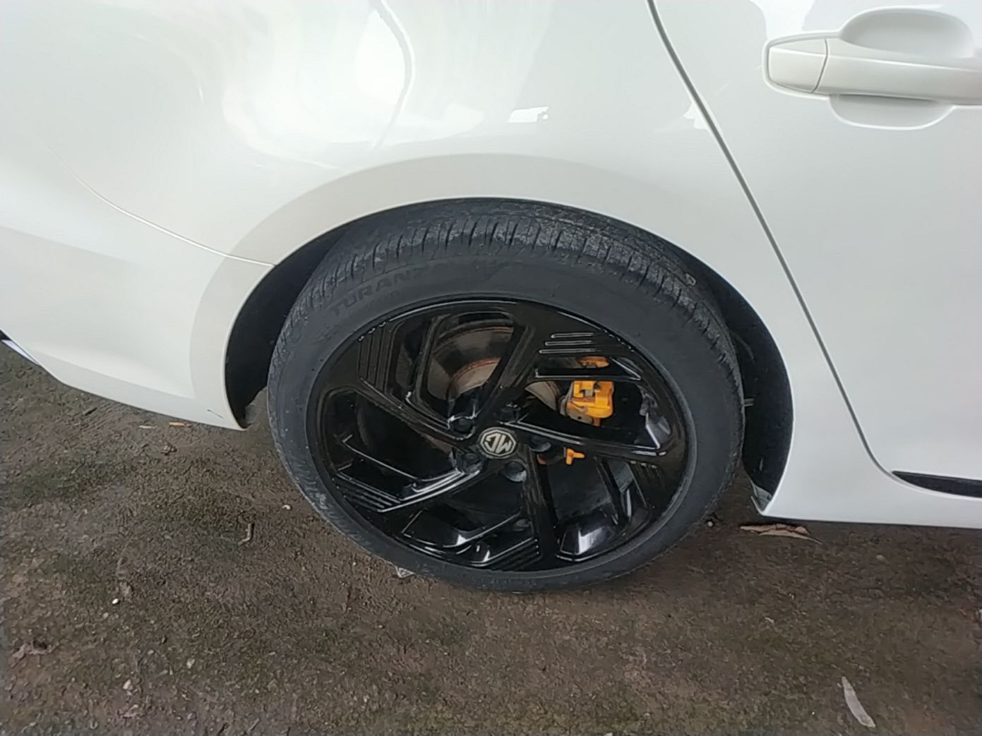 MG 6 2021 Pro 1.5T Automatic Trophy Luxury Edition — снимка 11