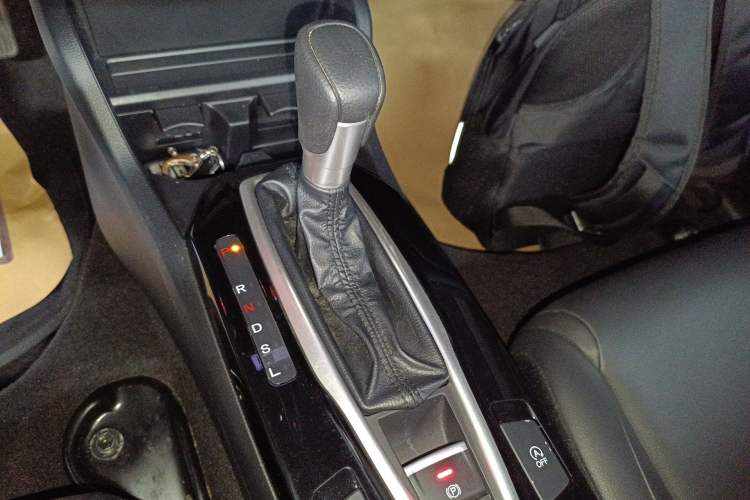 Used Honda Crider 2019 180 Turbo CVT Luxury Edition China VI Emission Standard Gear Lever