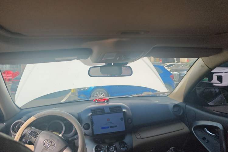 Used Toyota RAV4 2011 2.0L Automatic Luxury Edition Headliner
