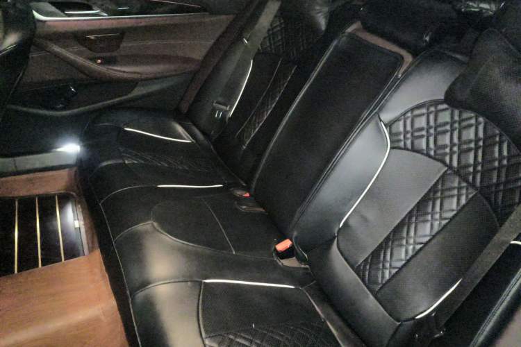 Used BMW 5 Series 2018 525Li M Sport Package Left Rear Seat