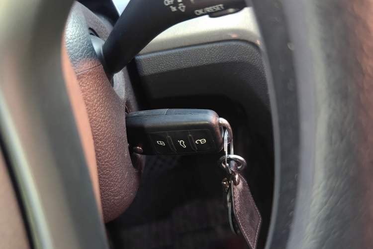 Used Volkswagen Lavida 2017 1.6L Automatic Fashion Edition
