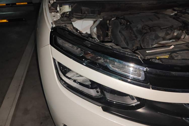 Used Citroen C5 AIRCROSS 2018 350THP Enjoyment Version Right Front Headlight