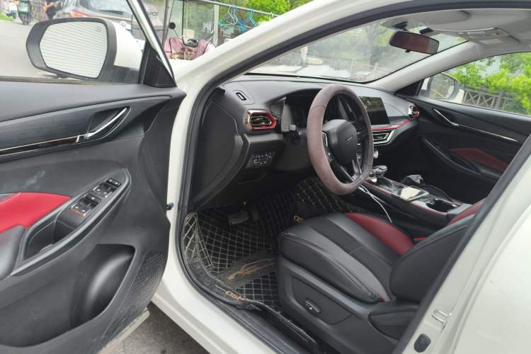 Used CHANGAN OSHAN X5 2021 1.5T DCT Flagship Edition Driver Seat