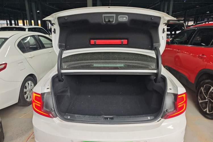 Used Volvo S90 2020 T5 Zhiyi Luxury Edition