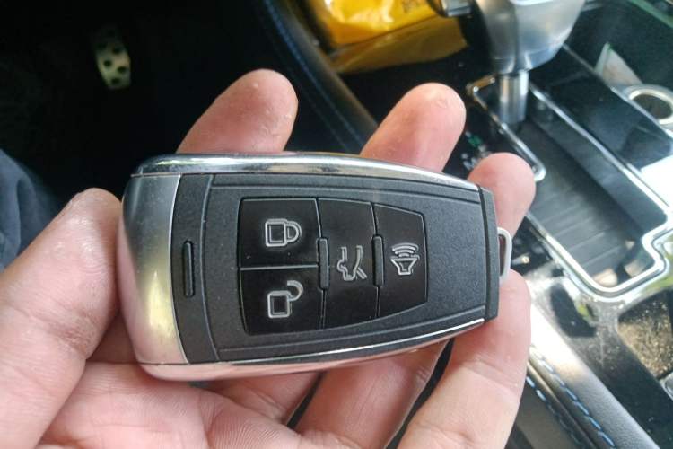 Used BAIC Off-Road BJ40 2019 2.3T Automatic Four-Wheel Drive Urban Hunter Edition Premium Model China VI Emission Standard Vehicle Key