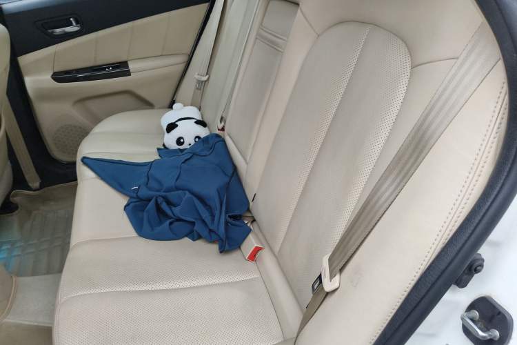 Used CHANGAN Eado 2015 1.6L Automatic Luxury Model Left Rear Seat