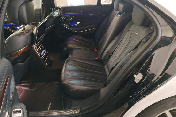 Used Mercedes-Benz S-Class AMG 2016 AMG S 63 L 4MATIC Left Rear Seat