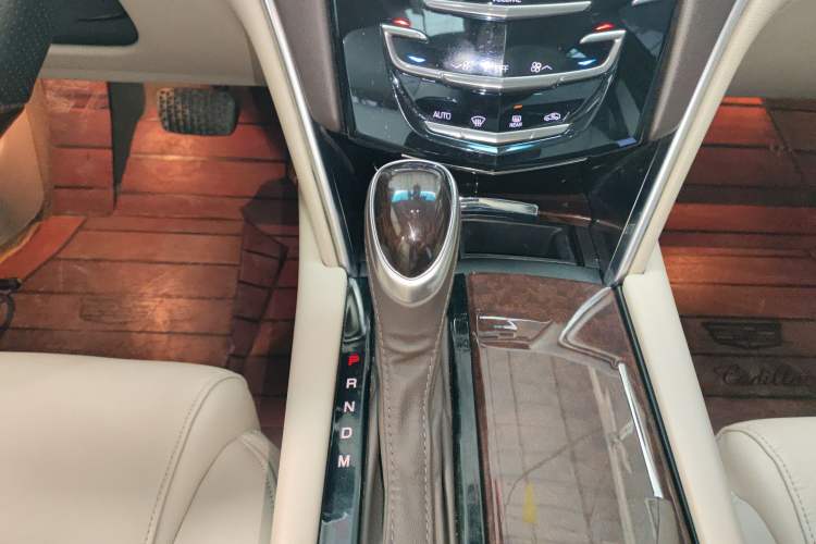 Used Cadillac XTS 2017 28T Elite Model
